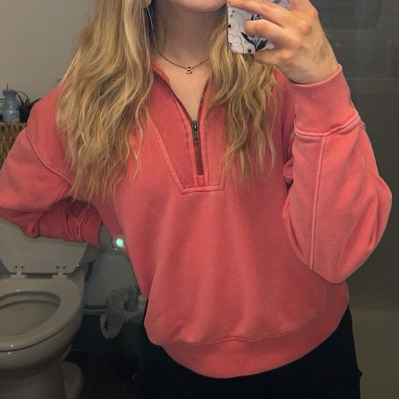 Universal Thread Pink/Red Quarter Zip Size Small - Picture 4 of 4